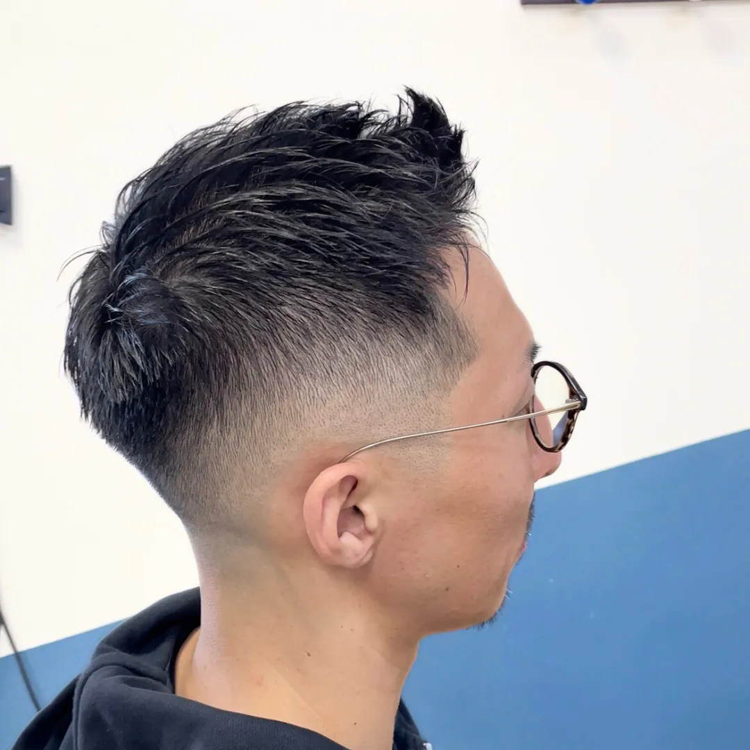 男性
